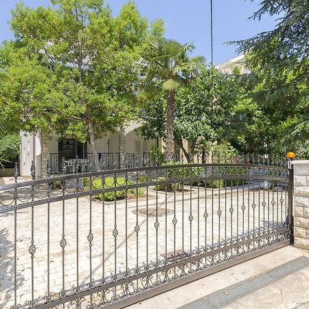Apartments Karolina Vodice Exterior photo